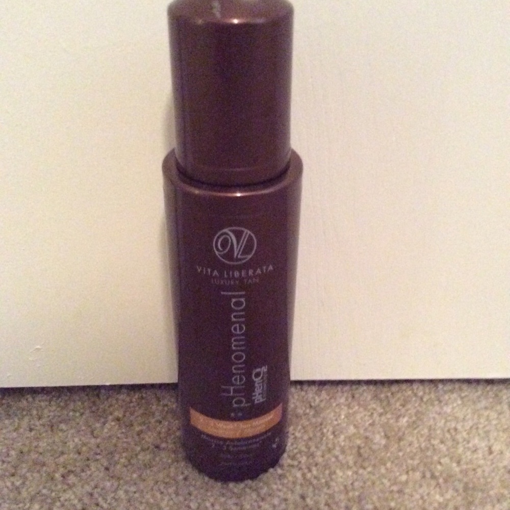 Self tanner